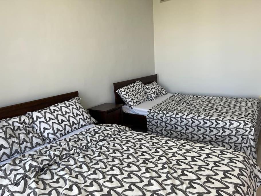Ronza Elegant Apartment Amman Eksteriør billede