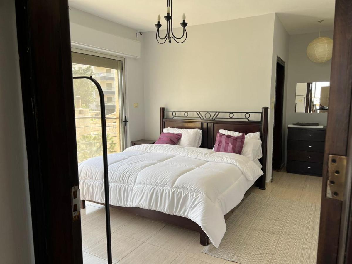 Ronza Elegant Apartment Amman Eksteriør billede